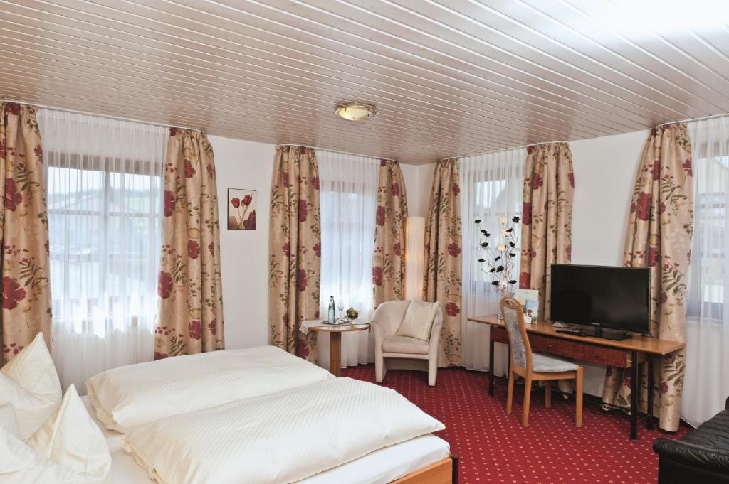 Hotel Landgasthof Kranz Hüfingen Exteriör bild